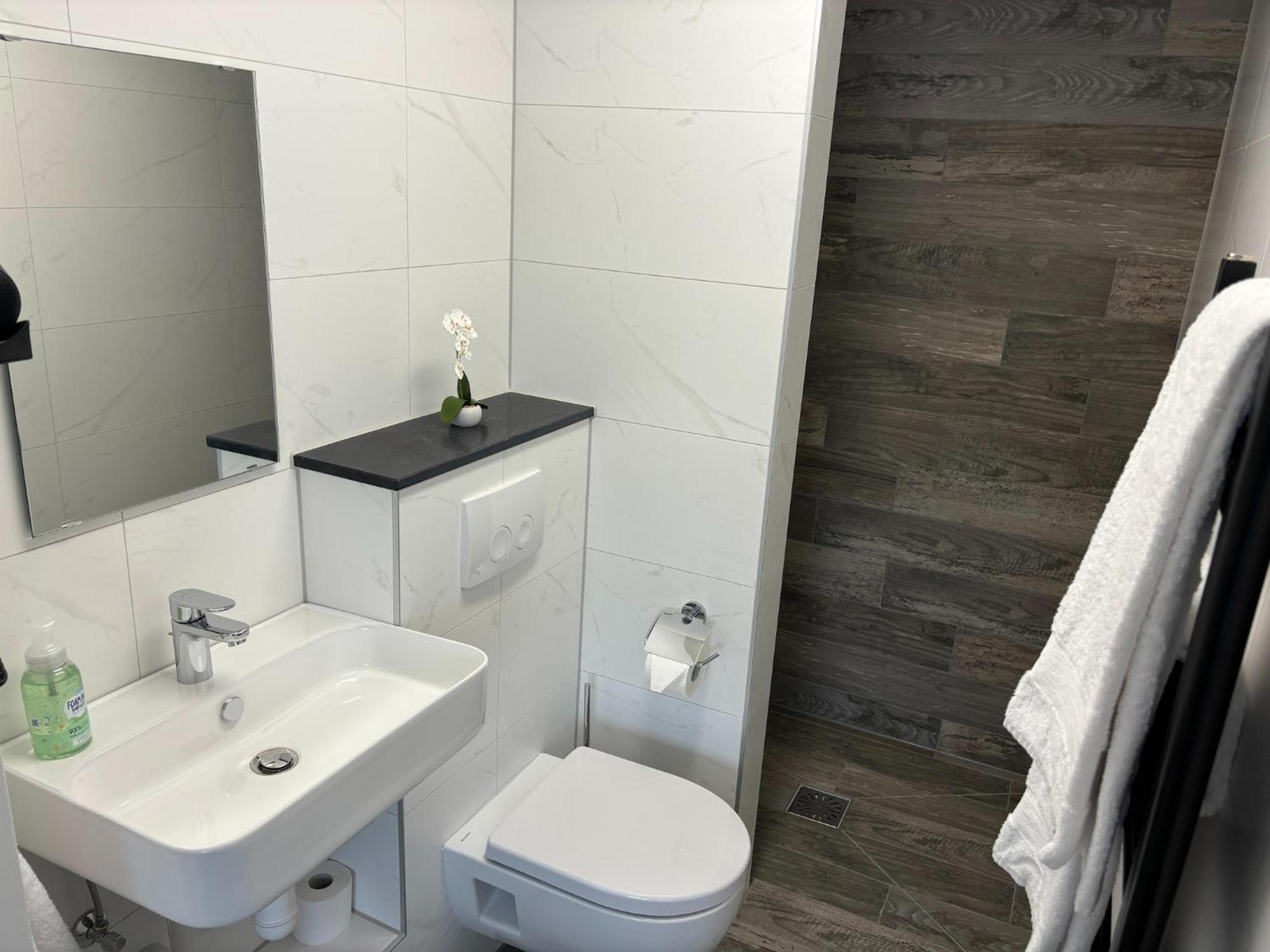 Cosy Apartment Near Center ラントフラーフ エクステリア 写真